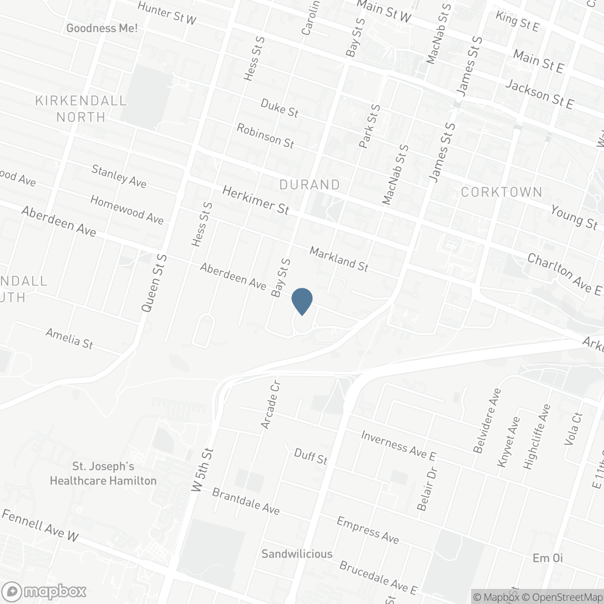 5 UNDERCLIFFE AVENUE, Hamilton, Ontario L8P 3G9